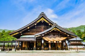【ひとり旅で行きたい】静かに心を整える神社6選 ｜自分と向き合う参拝