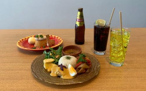 バレンタイン向けペアチケット&カフェコラボも展開