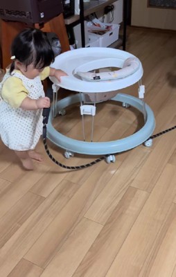 わんこのリードを引くのは…