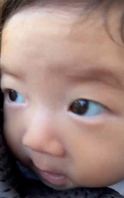 戸惑う赤ちゃん