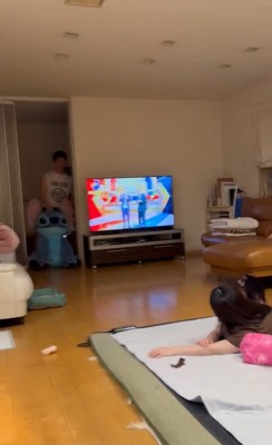 大きなぬいぐるみを見た貂ちゃん6