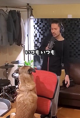 パパに付き合うアキちゃん