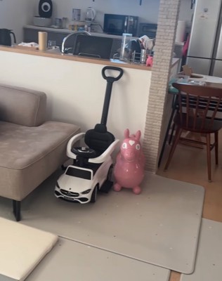 部屋の中2