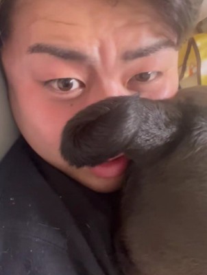 衝撃的な光景が…