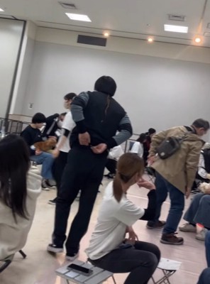 譲渡会場の施設内の様子