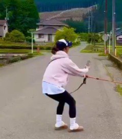 お母さんと散歩中…