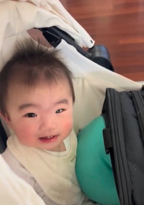 楽しそうな赤ちゃん