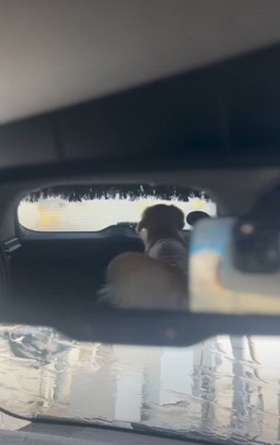 後ろまで隅々警備！！