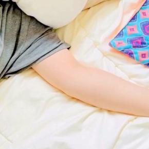 6歳で認知症になった犬→『ママのことも忘れ始めているのかな』と思ったら…涙が止まらない『尊すぎる光景』に5万いいね「愛おしくて泣いた」