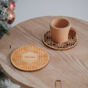 紀州檜 × 日本の伝統柄 長く愛せるサステナブルなコースターを発売
