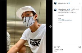 木村拓哉、夏らしい白コーデ！愛犬との仲良し２ショット公開