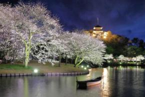 横浜・三溪園、250本の桜が咲き誇る「桜ライトアップ」が3月27日より開催!